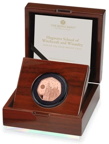 2023 25th Anniversary of Harry Potter - Hogwarts School Fifty Pence Proof Gold Coin Boxed