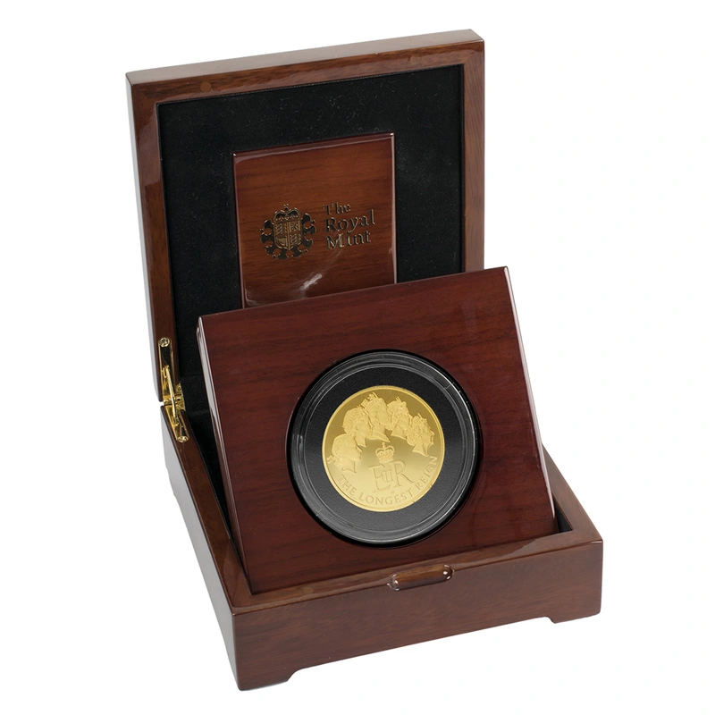 2015 - 5oz £10 Gold Proof Coin, The Longest Reigning Monarch Boxed